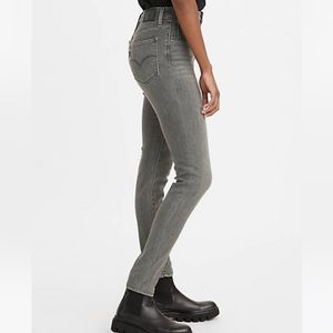 Levi’s - 721 High Rise Skinny Women’s Jeans in Authentic Granite Grey